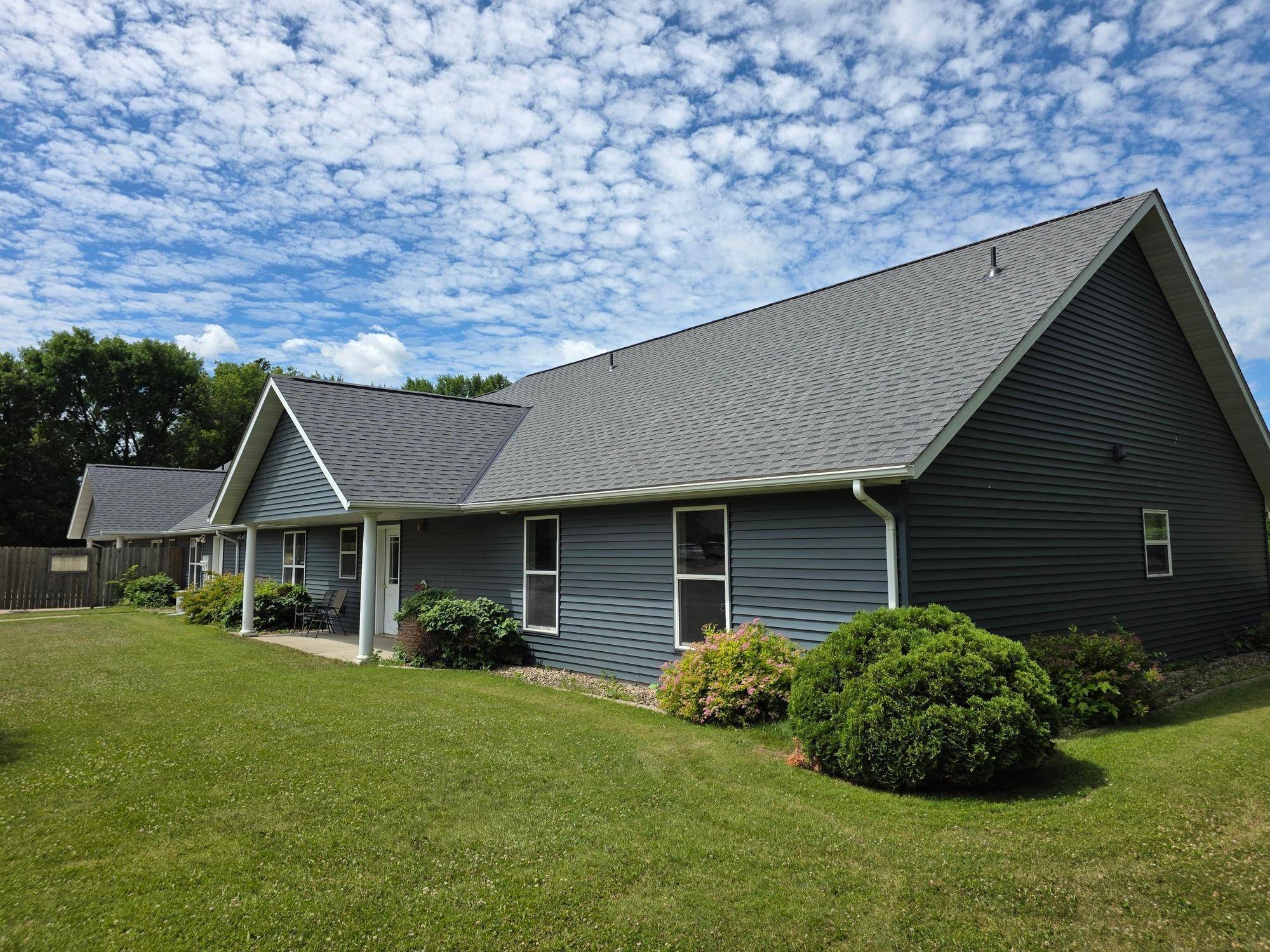 1806 E Lincoln AVE, Montevideo, MN 56265