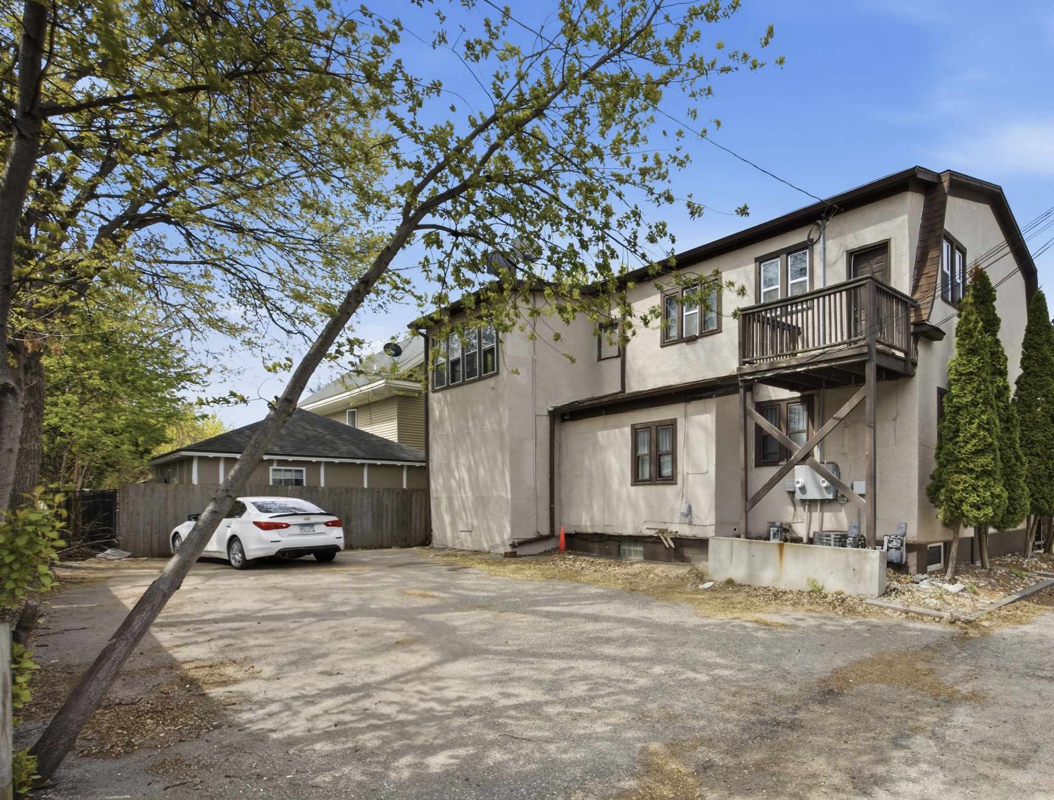 214-216 12th ST S, Fargo, ND 58103