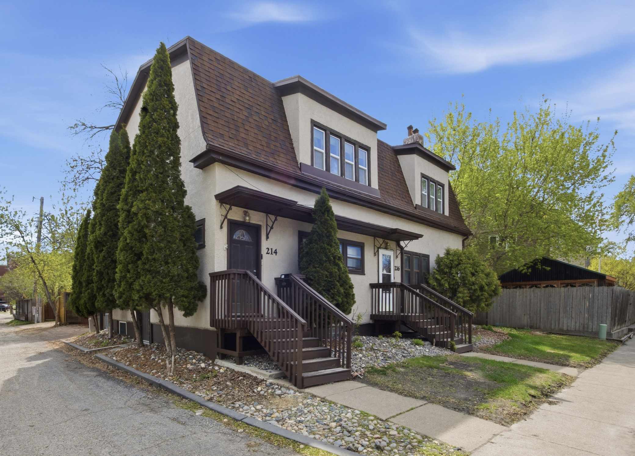 214-216 12th ST S, Fargo, ND 58103