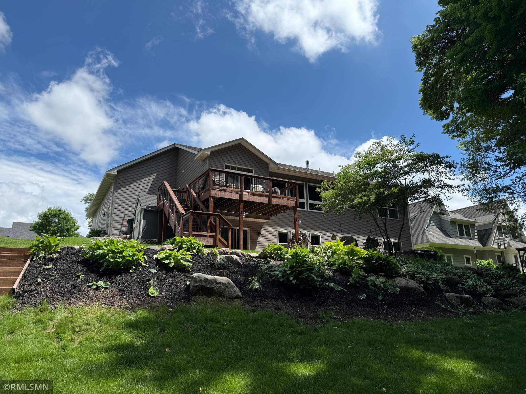 6013 Little Creek LN, Rockford, MN 55373
