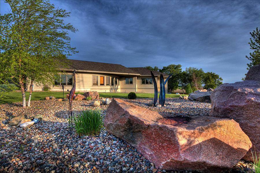 2350 NW 26th ST, Owatonna, MN 55060