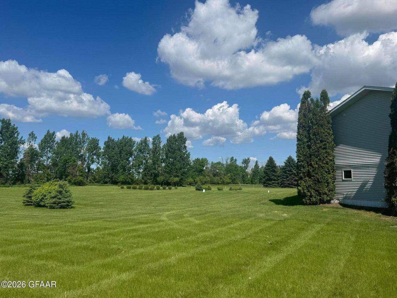 402 Main AVE, Colgate, ND 58046