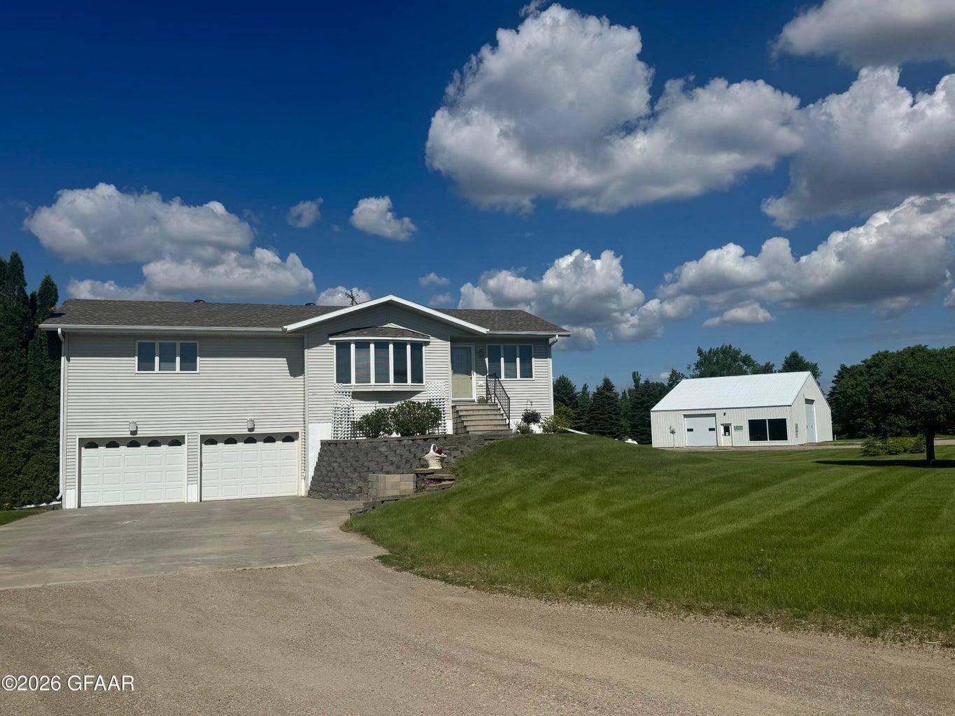 402 Main AVE, Colgate, ND 58046