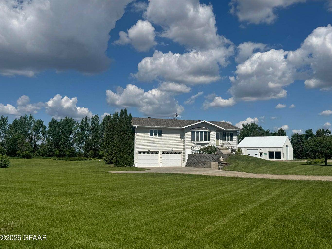 402 Main AVE, Colgate, ND 58046