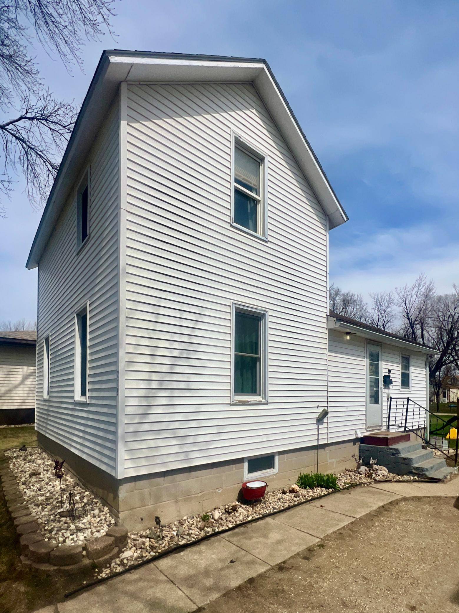 219 N Grant ST, Milbank, SD 57252