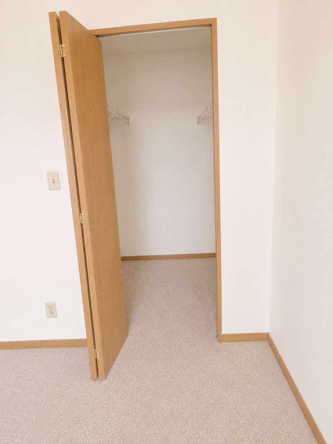 910 Hengen ST #402, Fairmont, MN 56031