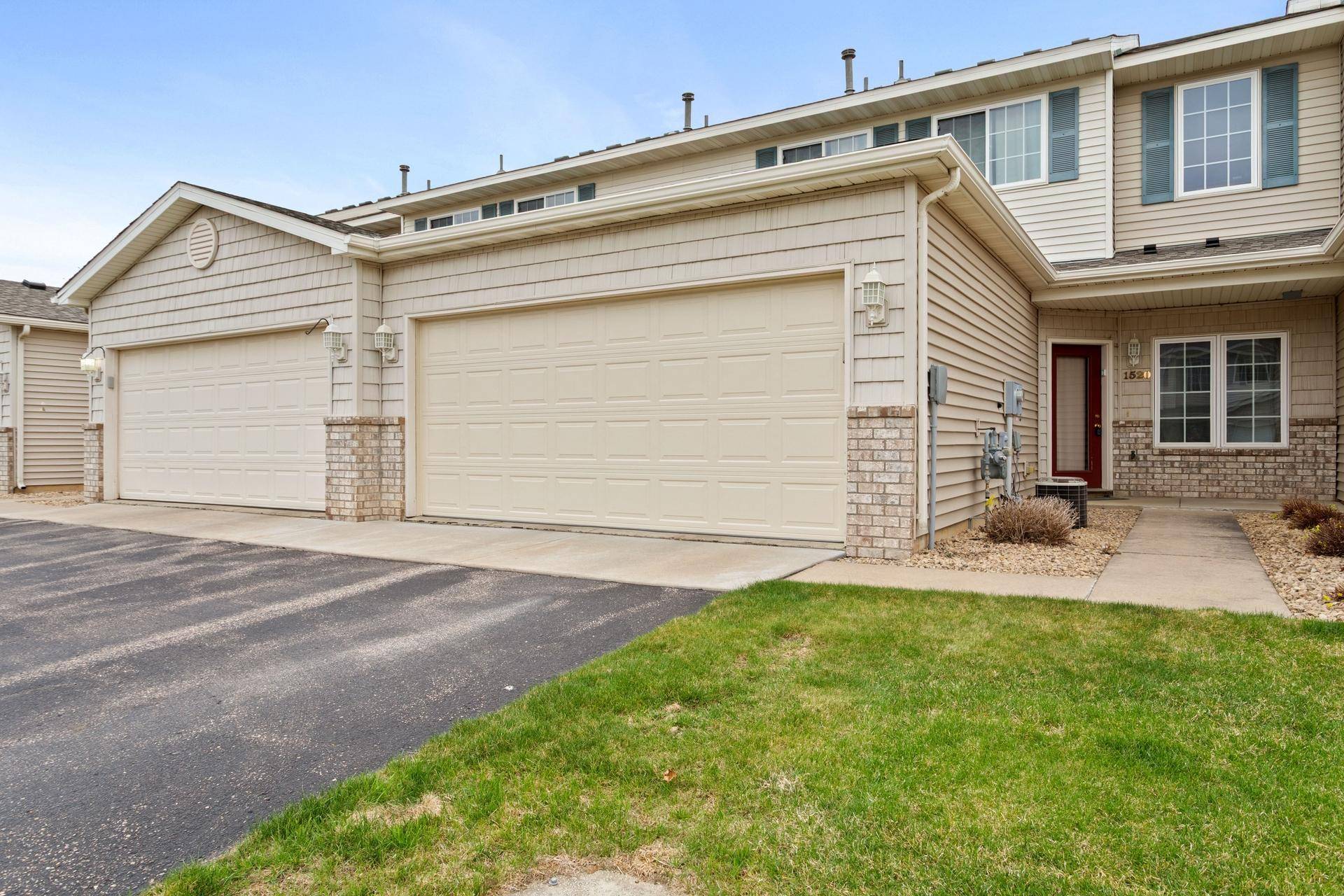 1520 Praha ST SE, New Prague, MN 56071