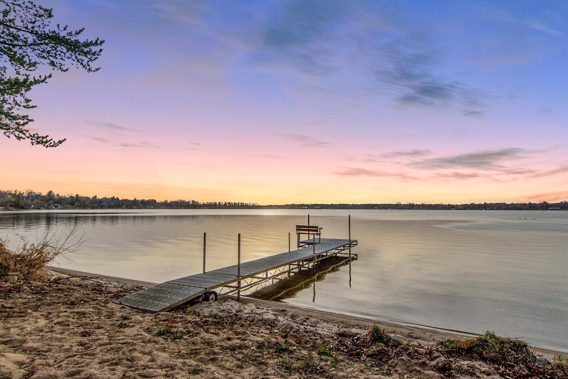 5471 Crow Wing Lake RD, Fort Ripley, MN 56449