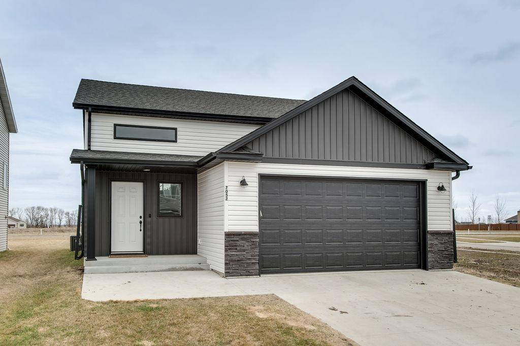 7052 Benji LN, Horace, ND 58047