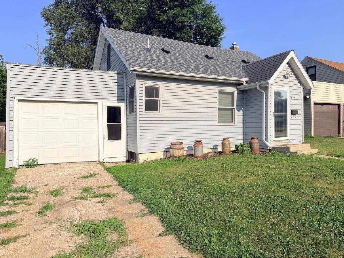 925 2nd AVE SW, Pipestone, MN 56164