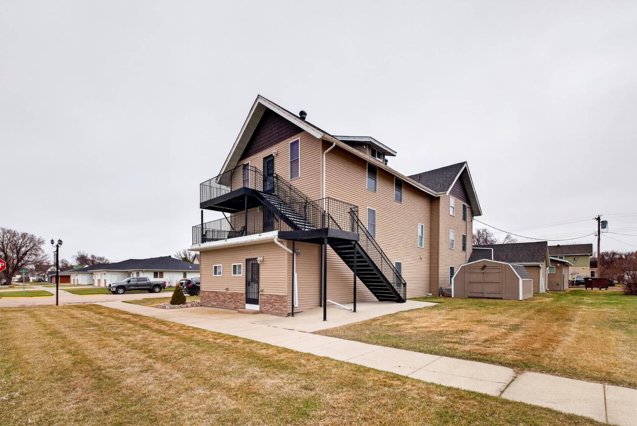 202 3rd AVE SE, Barnesville, MN 56514