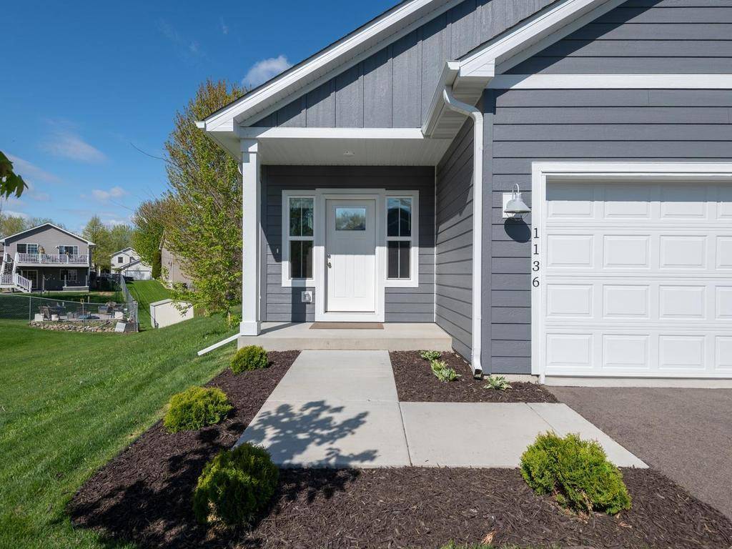 1136 Dorthy LN, Elko New Market, MN 55054