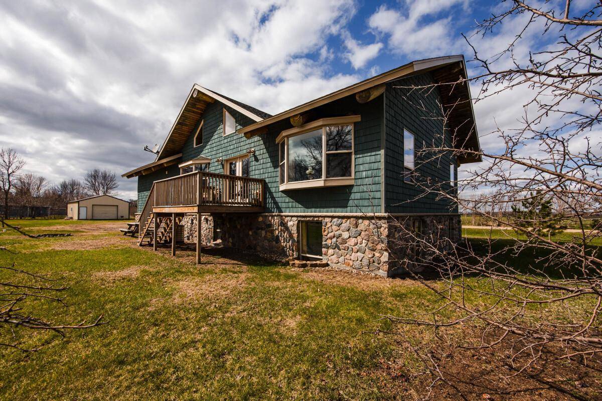 48484 Flicker LN, Ottertail, MN 56571