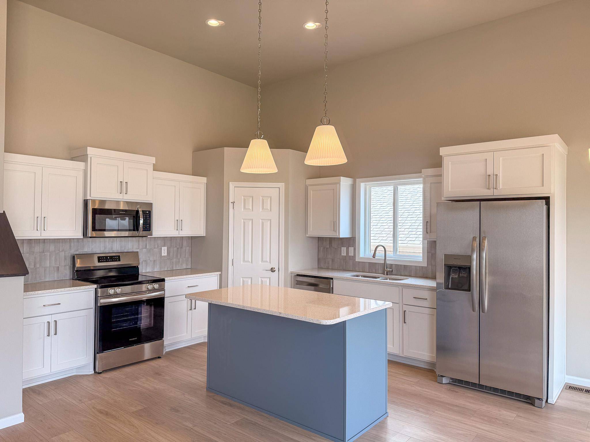 7889 Cottonwood BLVD, Horace, ND 58047