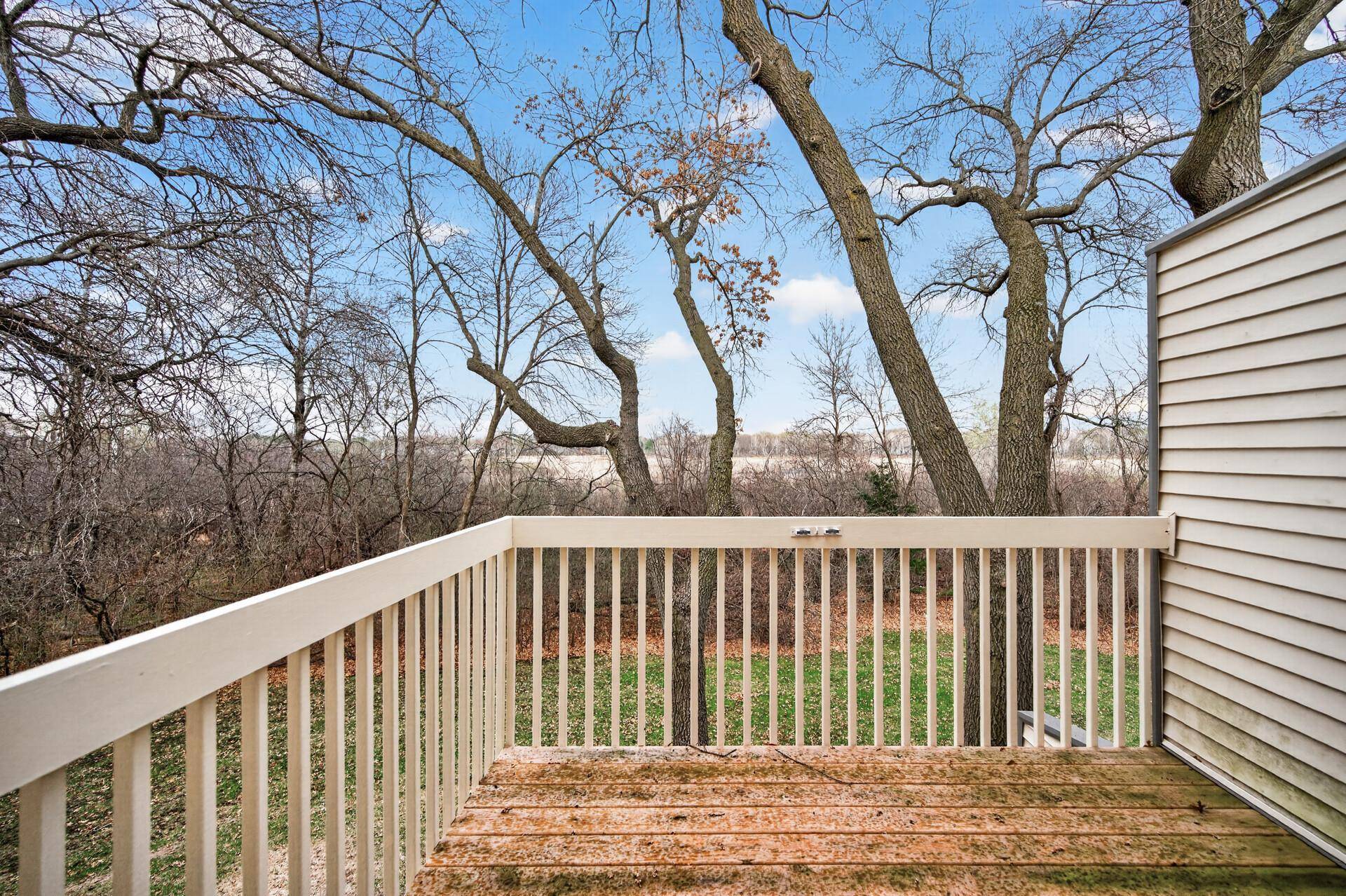 818 Sherwood RD, Shoreview, MN 55126