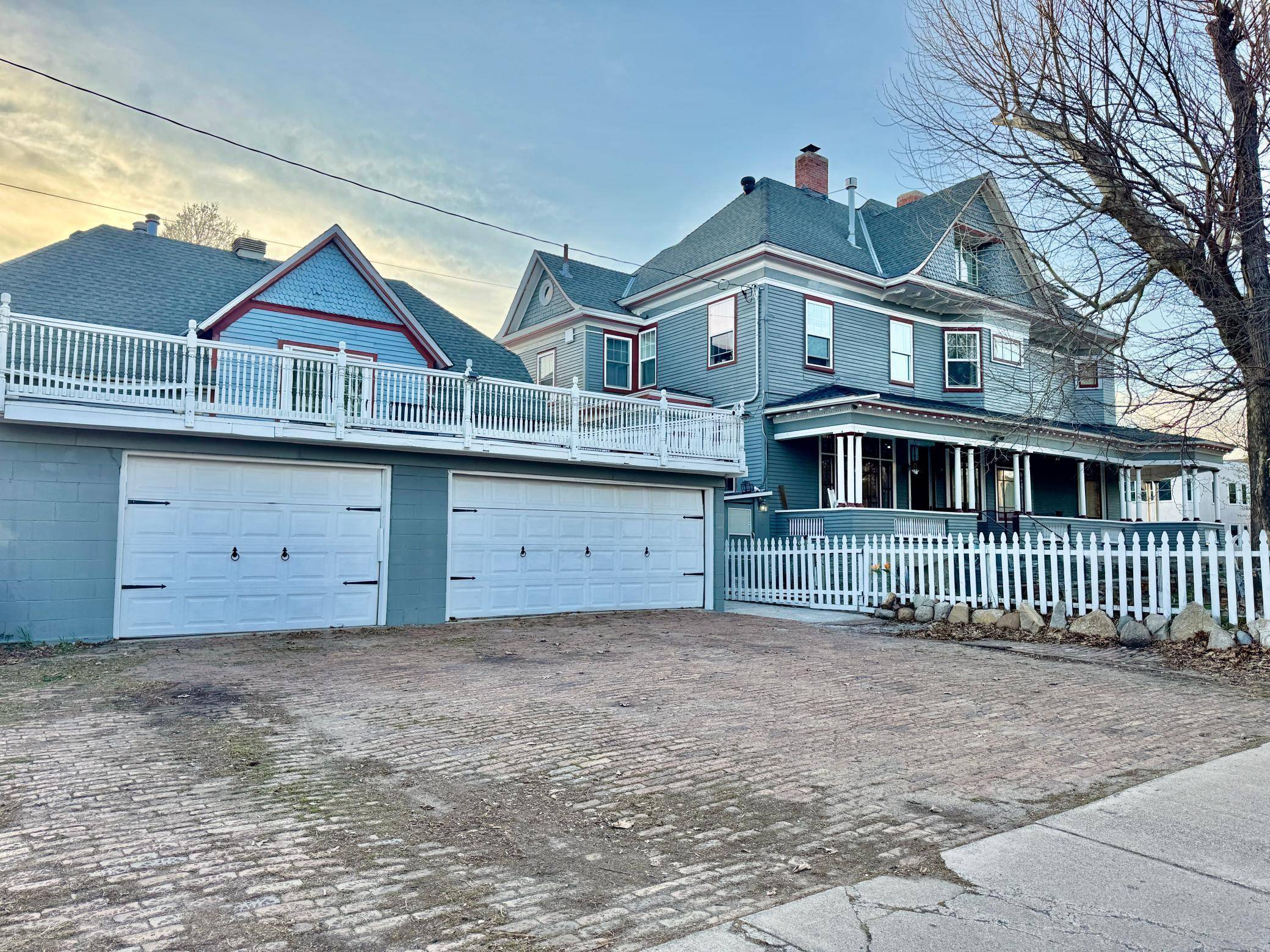1464 Minnehaha Ave W, Saint Paul, MN 55104