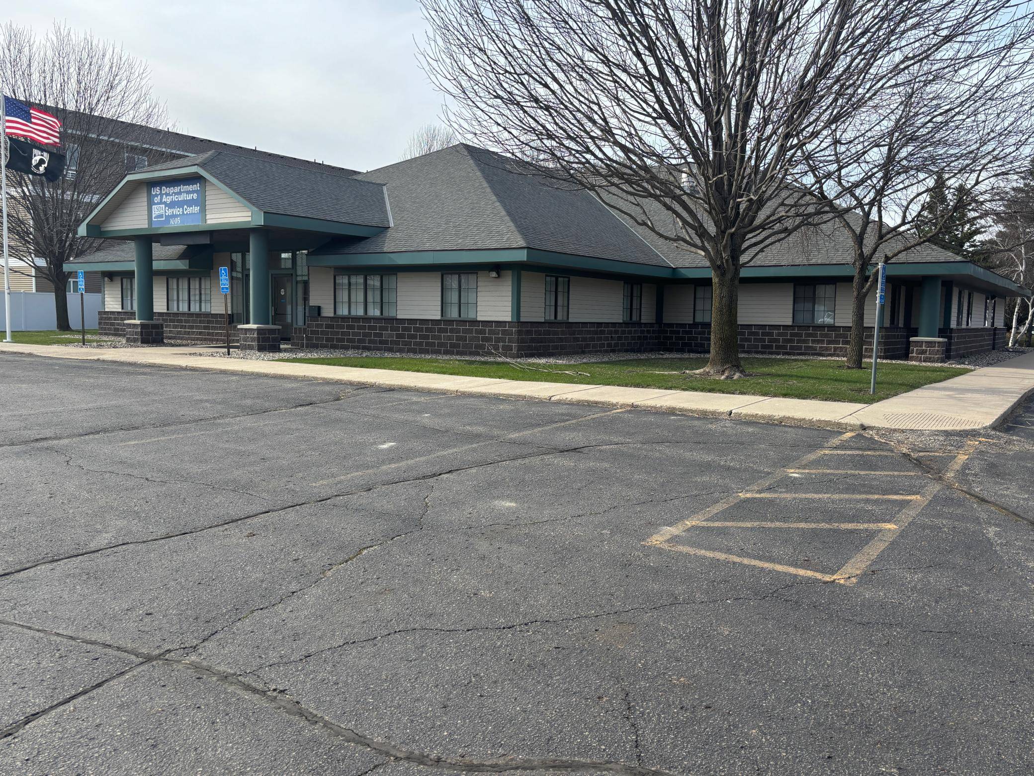 1005 High AVE NE, Willmar, MN 56201