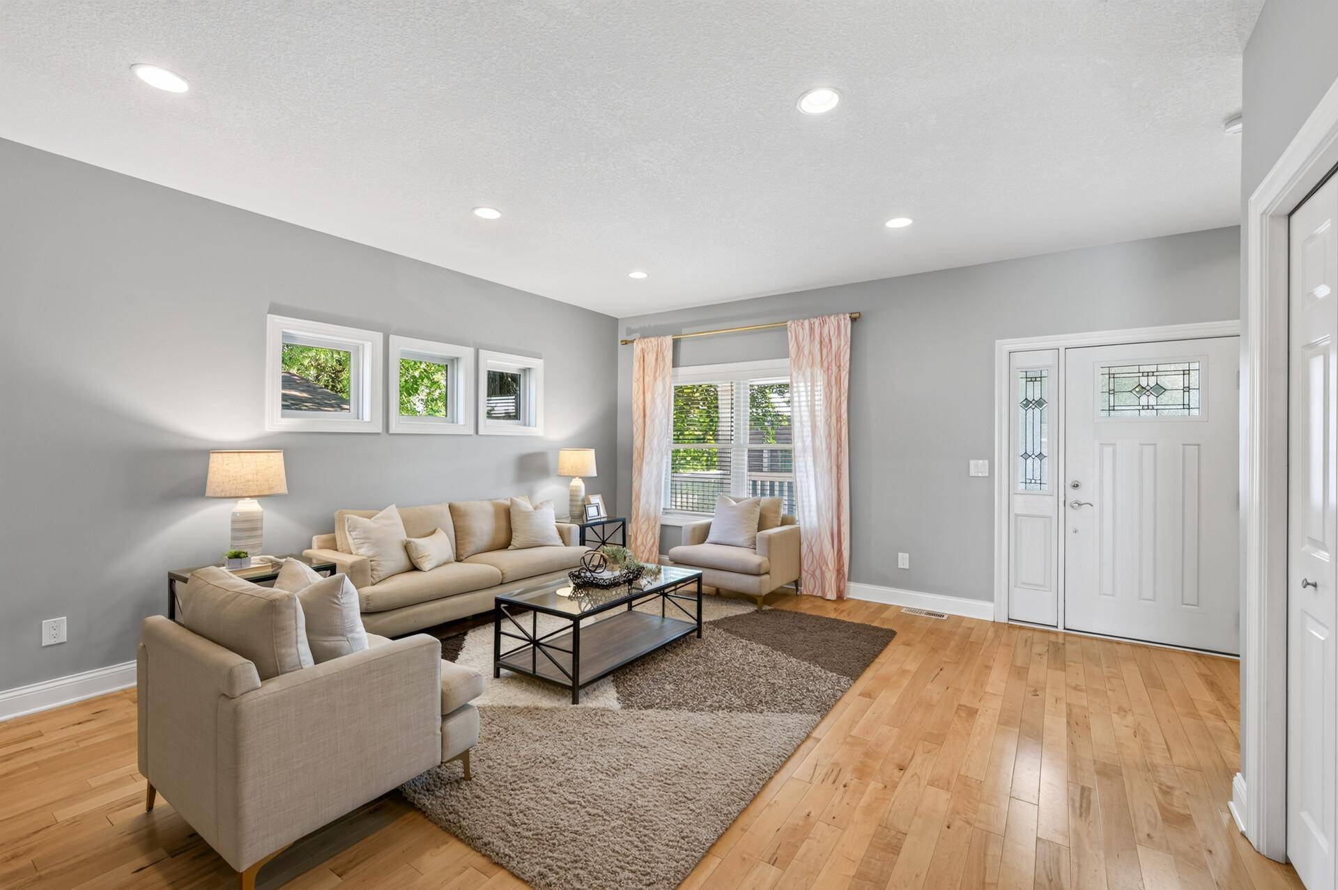 4304 Stevens AVE, Minneapolis, MN 55409