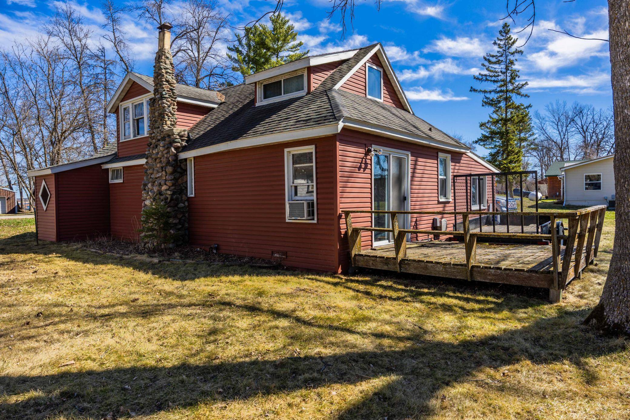39584 Twin Lakes RD, Menahga, MN 56464