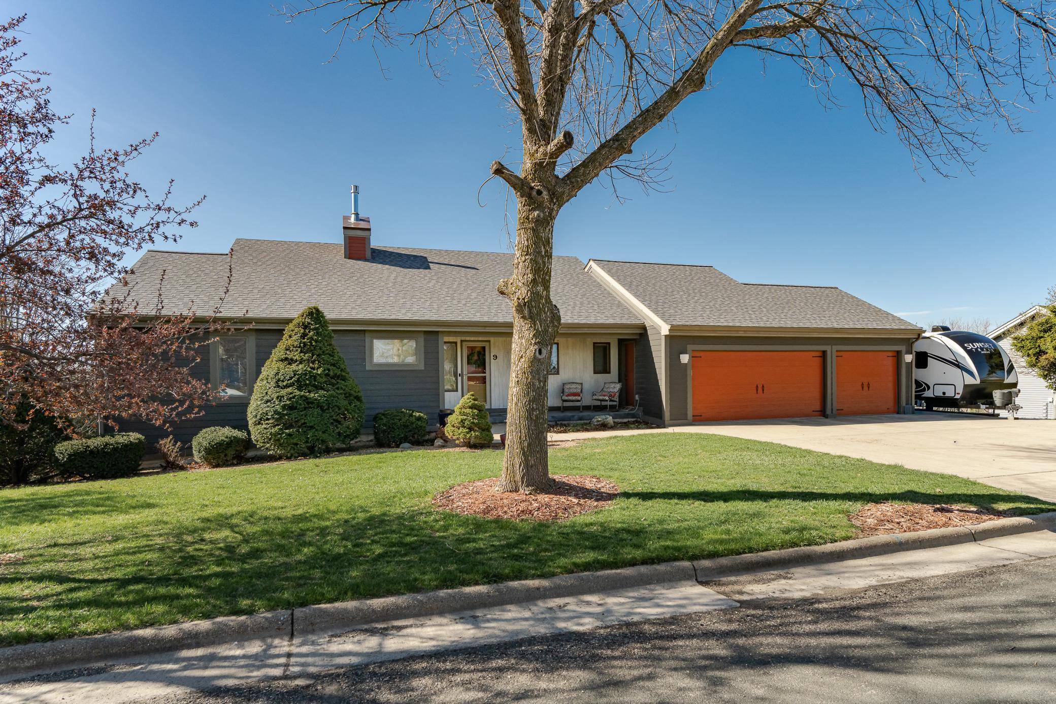 9 Island Heights CT NE, Pine Island, MN 55963