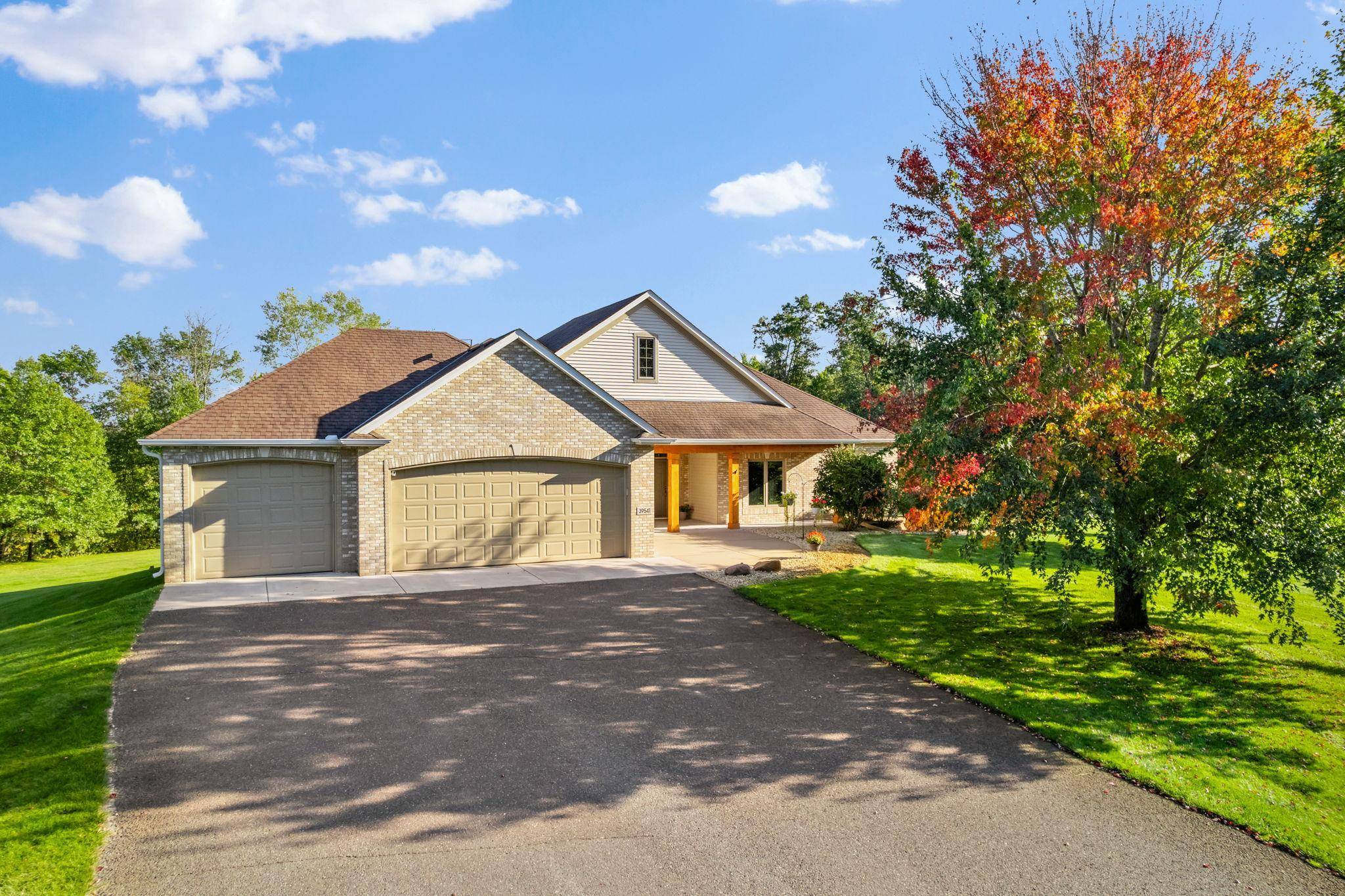 39541 Eastwood AVE, North Branch, MN 55056