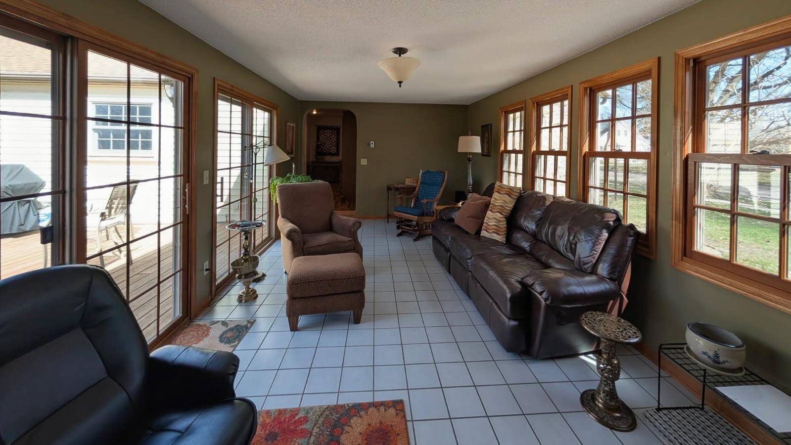 617 N 9th ST, Montevideo, MN 56265