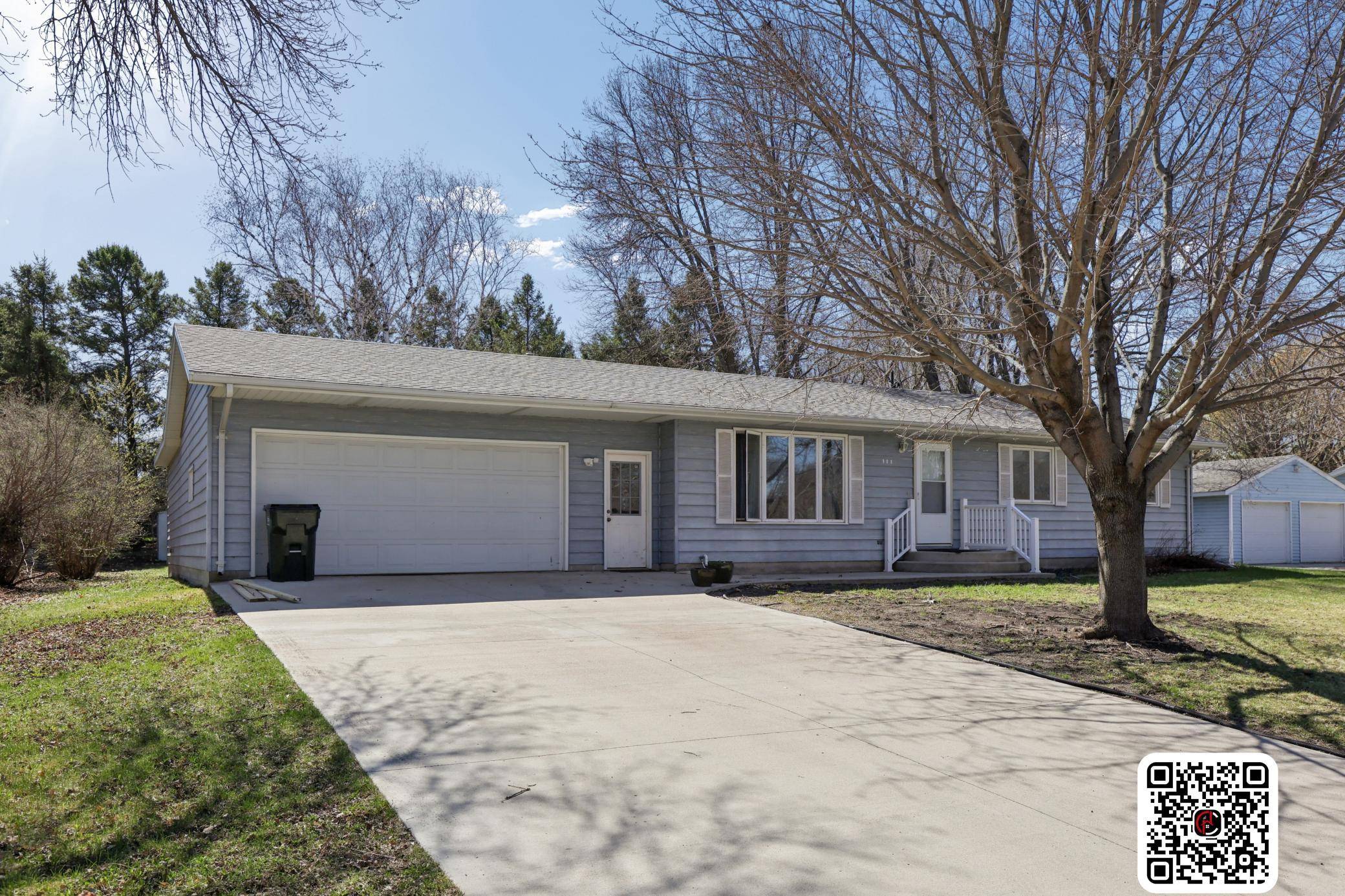 908 Pleasantview DR SE, Willmar, MN 56201