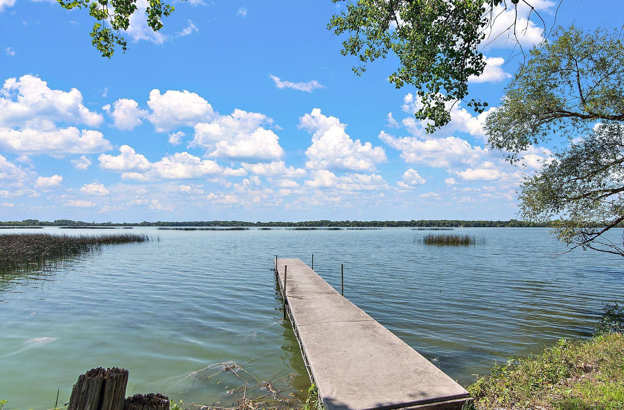 700 W Pleasure DR, Litchfield, MN 55355