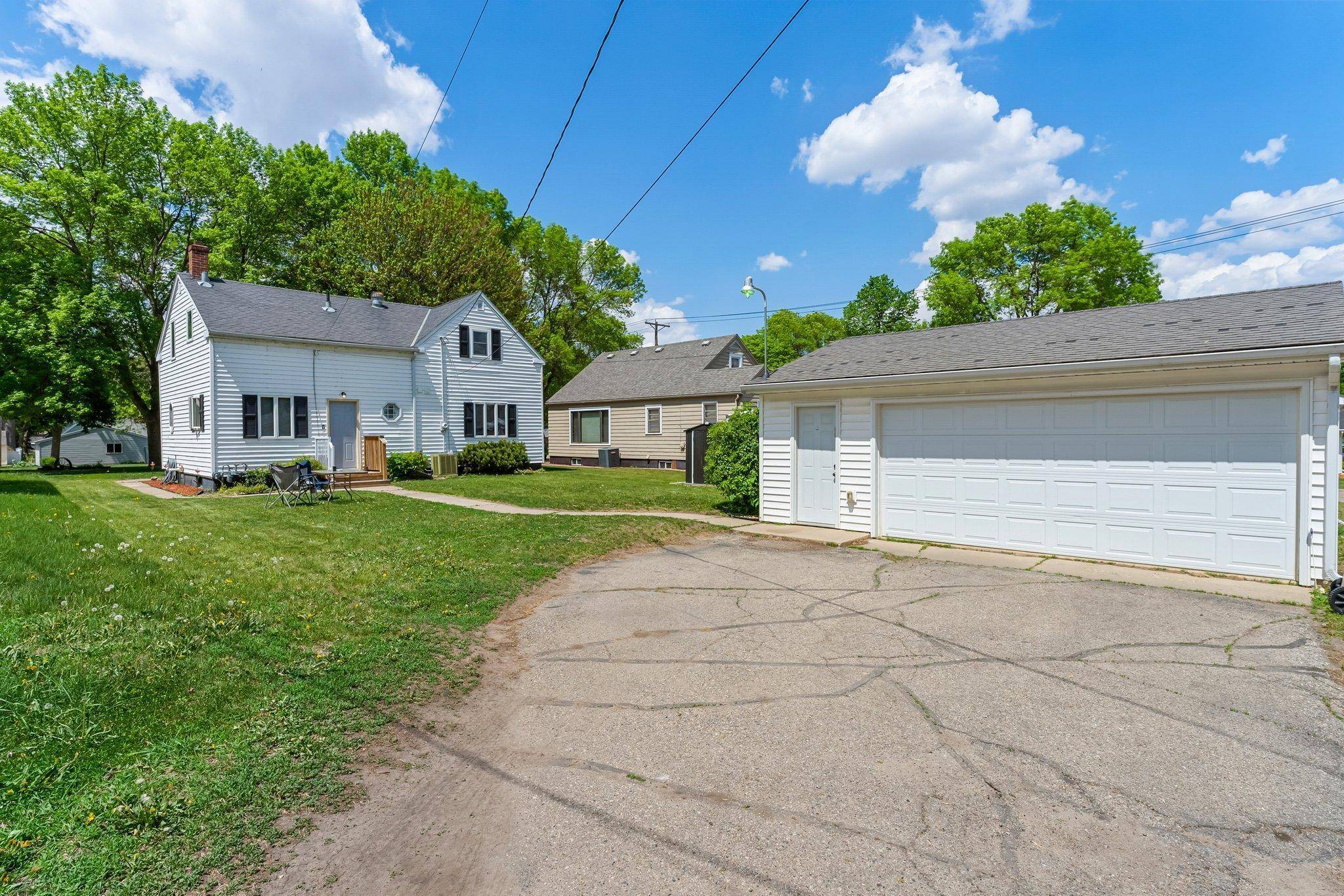 820 N 6th ST, Montevideo, MN 56265