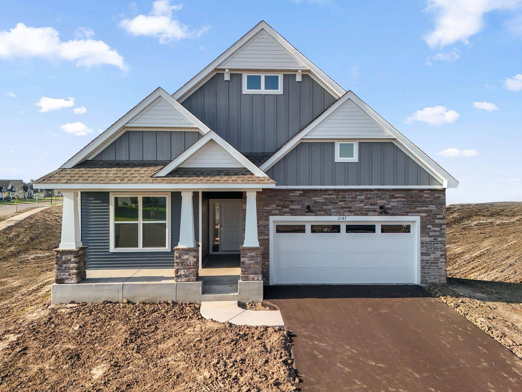 2147 Pepin DR, Lino Lakes, MN 55038