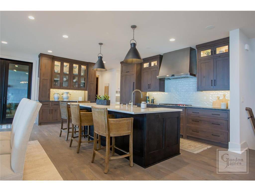 2535 Pioneer TRL, Medina, MN 55340