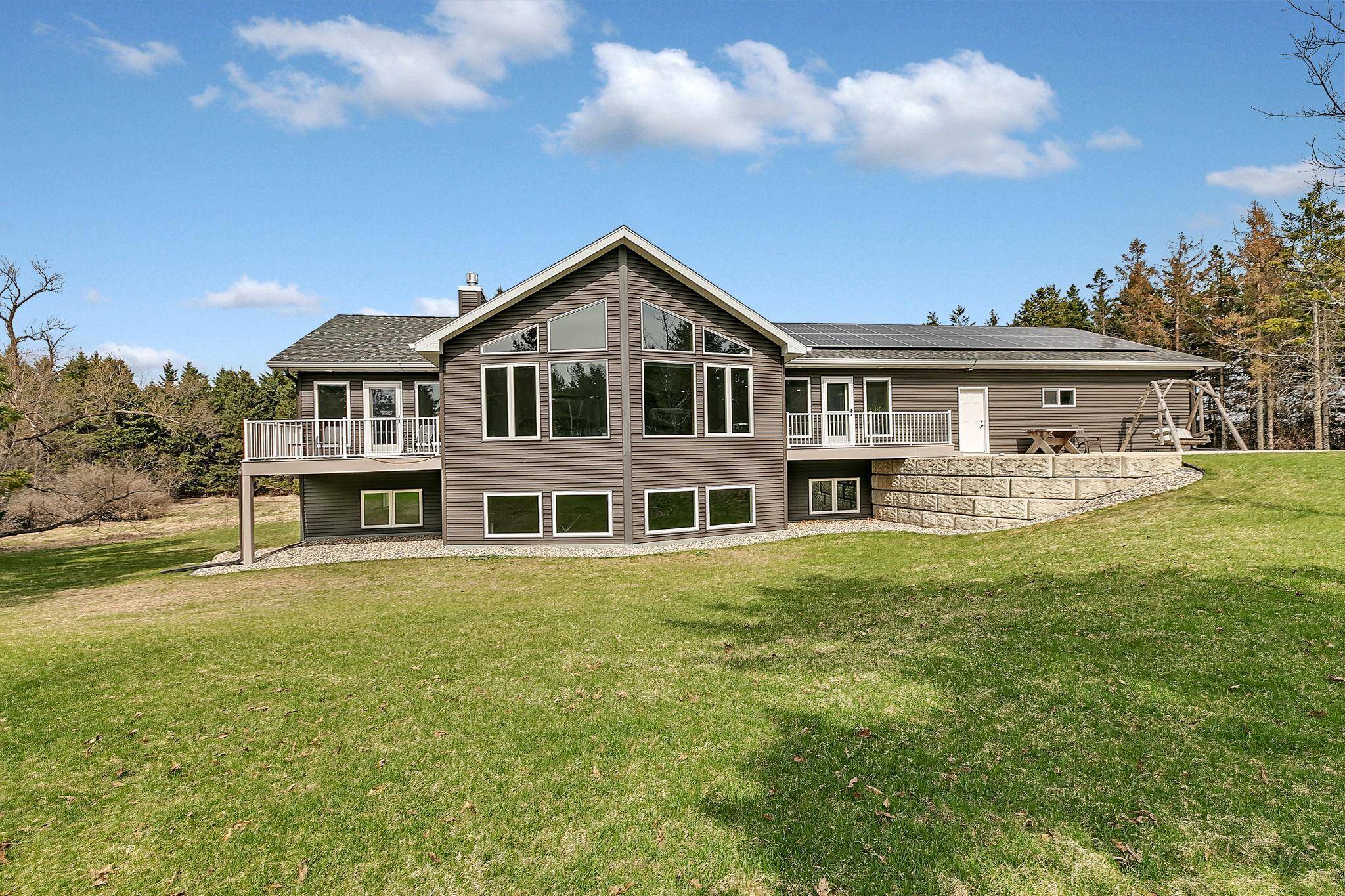 1315 Karnis DR NW, Alexandria, MN 56308