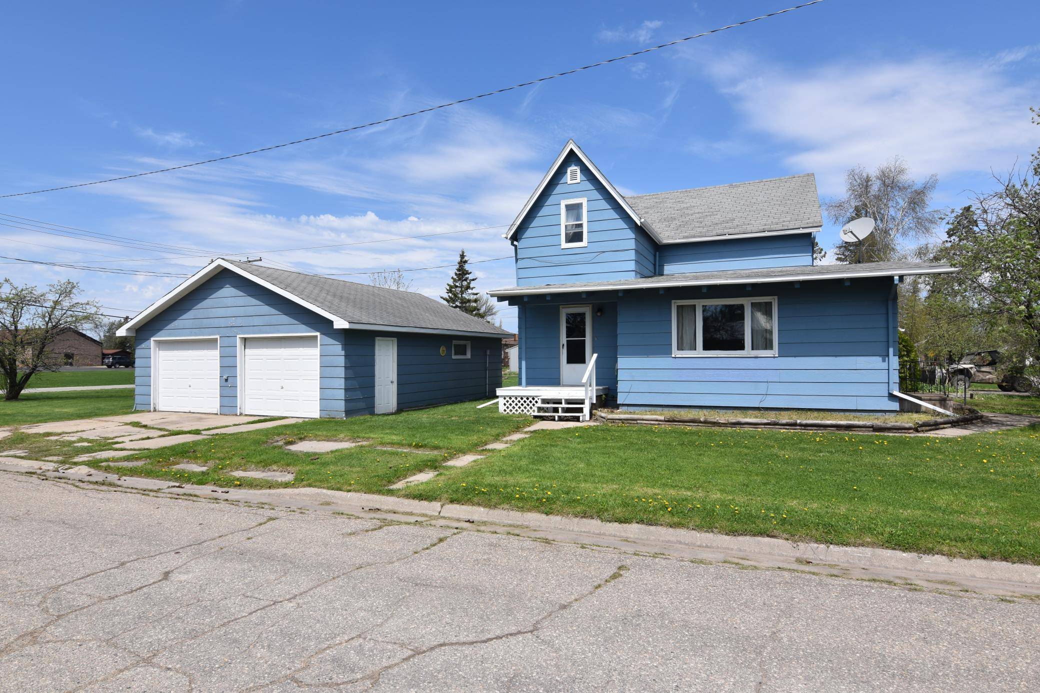 321 1st AVE SW, Baudette, MN 56623