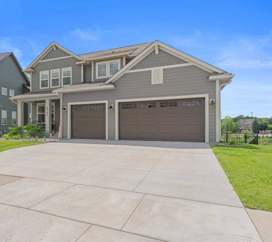 10125 Shadyview LN N, Maple Grove, MN 55311