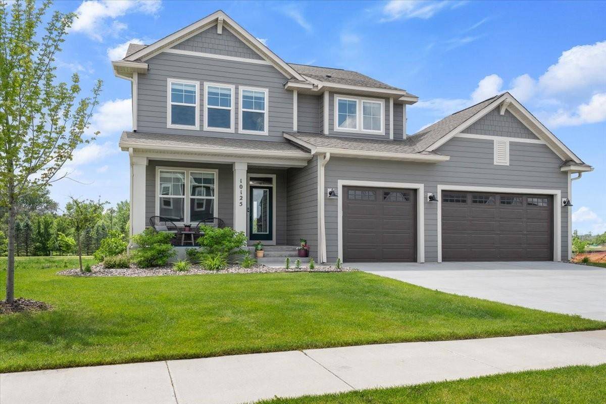 10125 Shadyview LN N, Maple Grove, MN 55311
