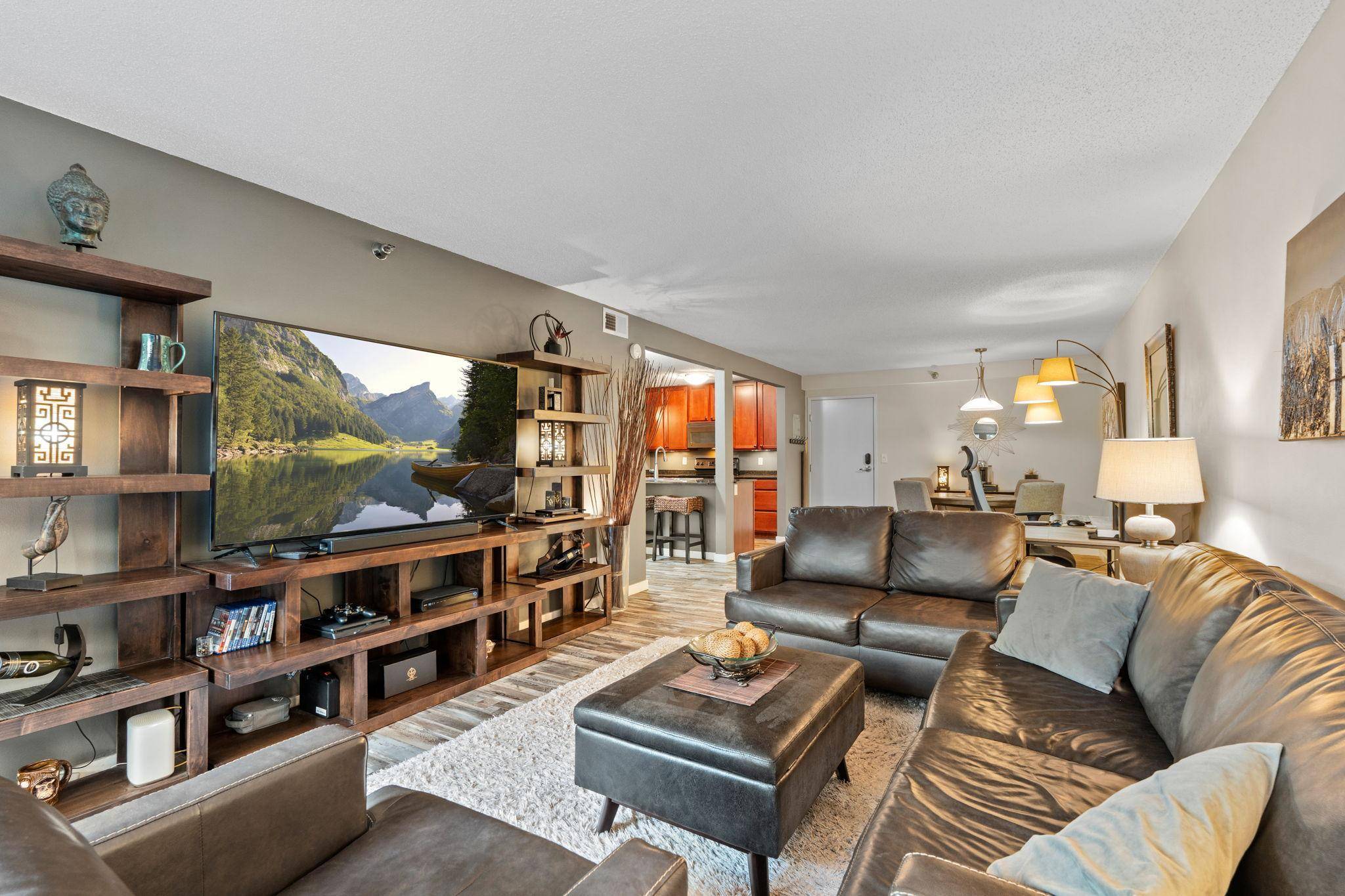 52 Groveland TER #108, Minneapolis, MN 55403