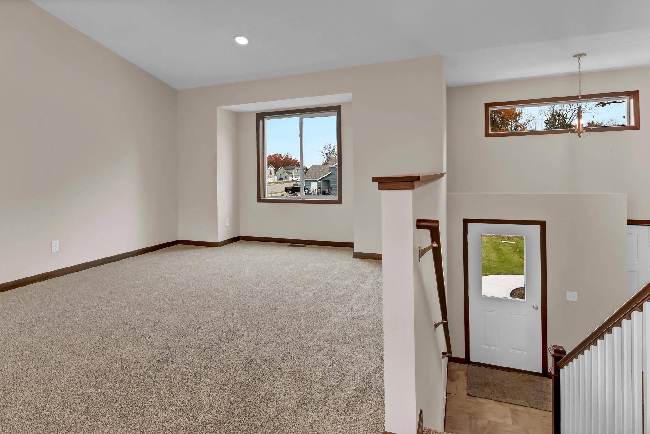 2566 Topaz ST, Saint Augusta, MN 56301
