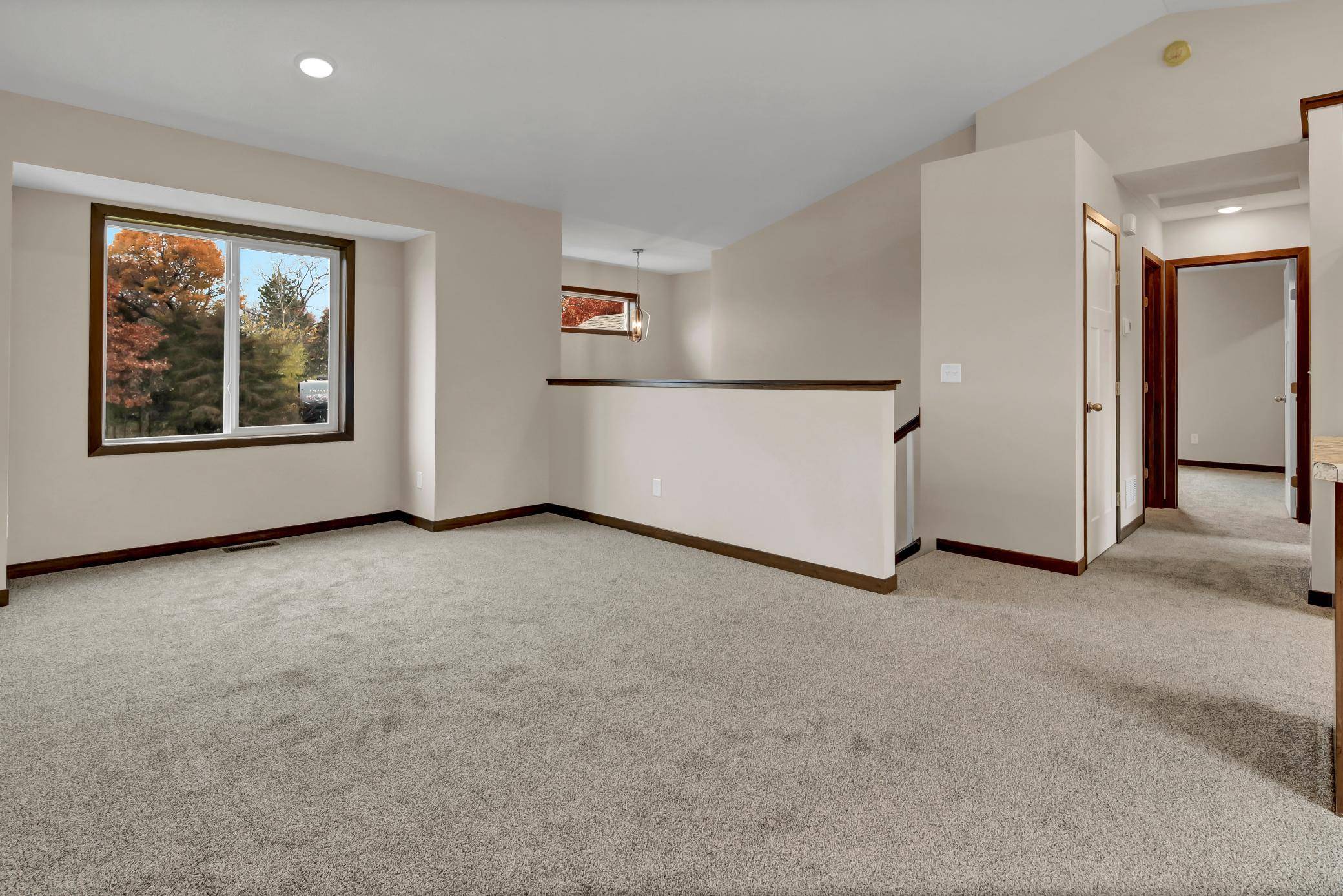 2566 Topaz ST, Saint Augusta, MN 56301