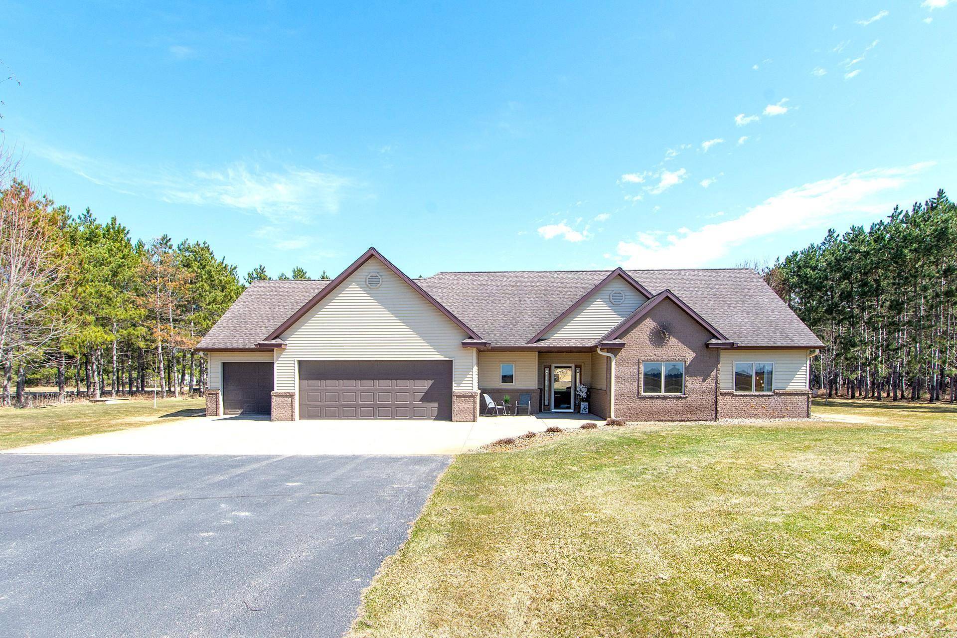 12372 Airport RD, Staples, MN 56479