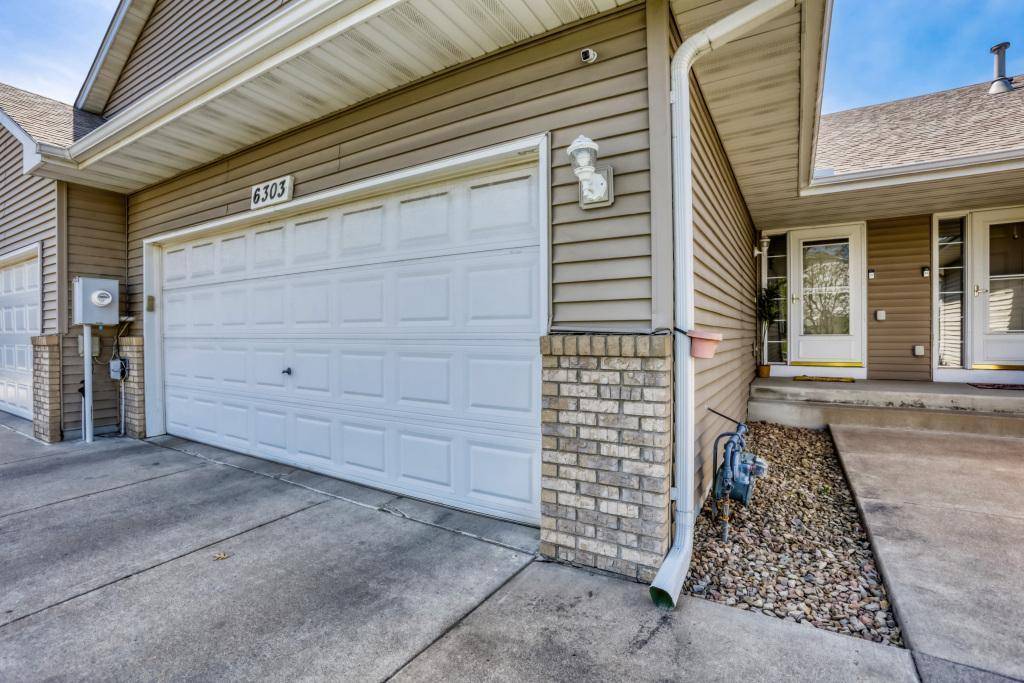 6303 Cavell CT, Brooklyn Park, MN 55428