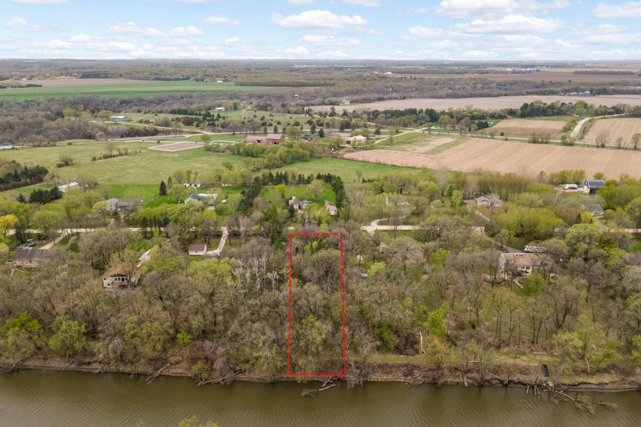 17624 Blackbird TRL, Hastings, MN 55033