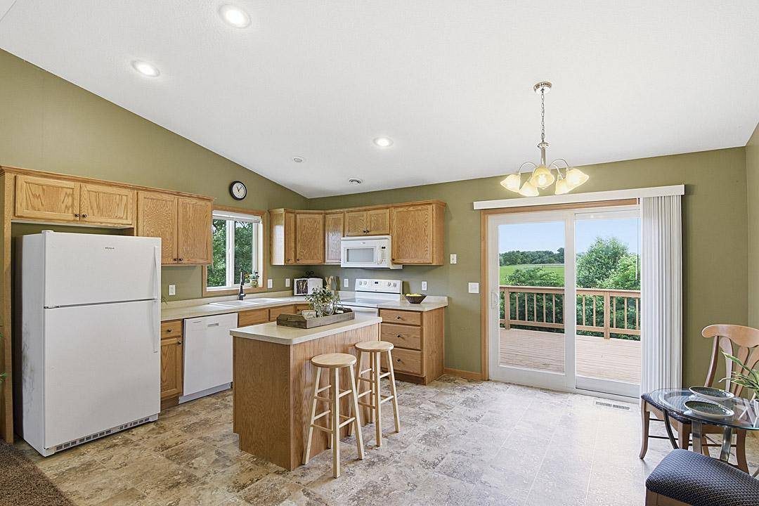 555 Willow AVE, Eden Valley, MN 55329