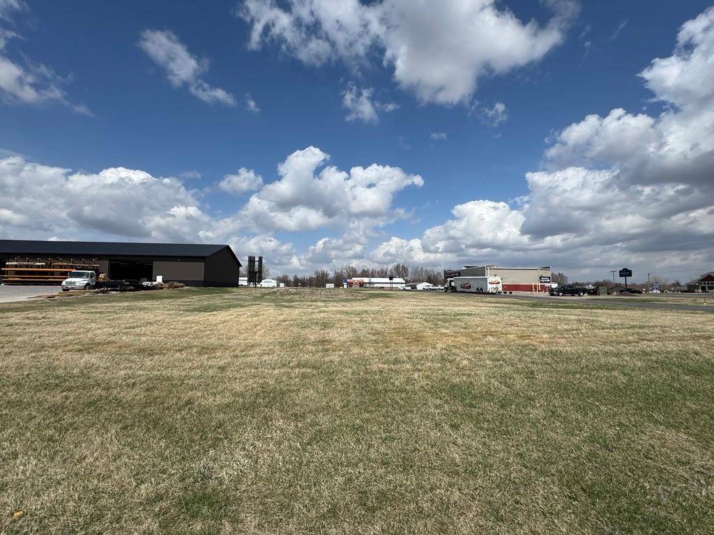1312 Jetvig BLVD, Hawley, MN 56549