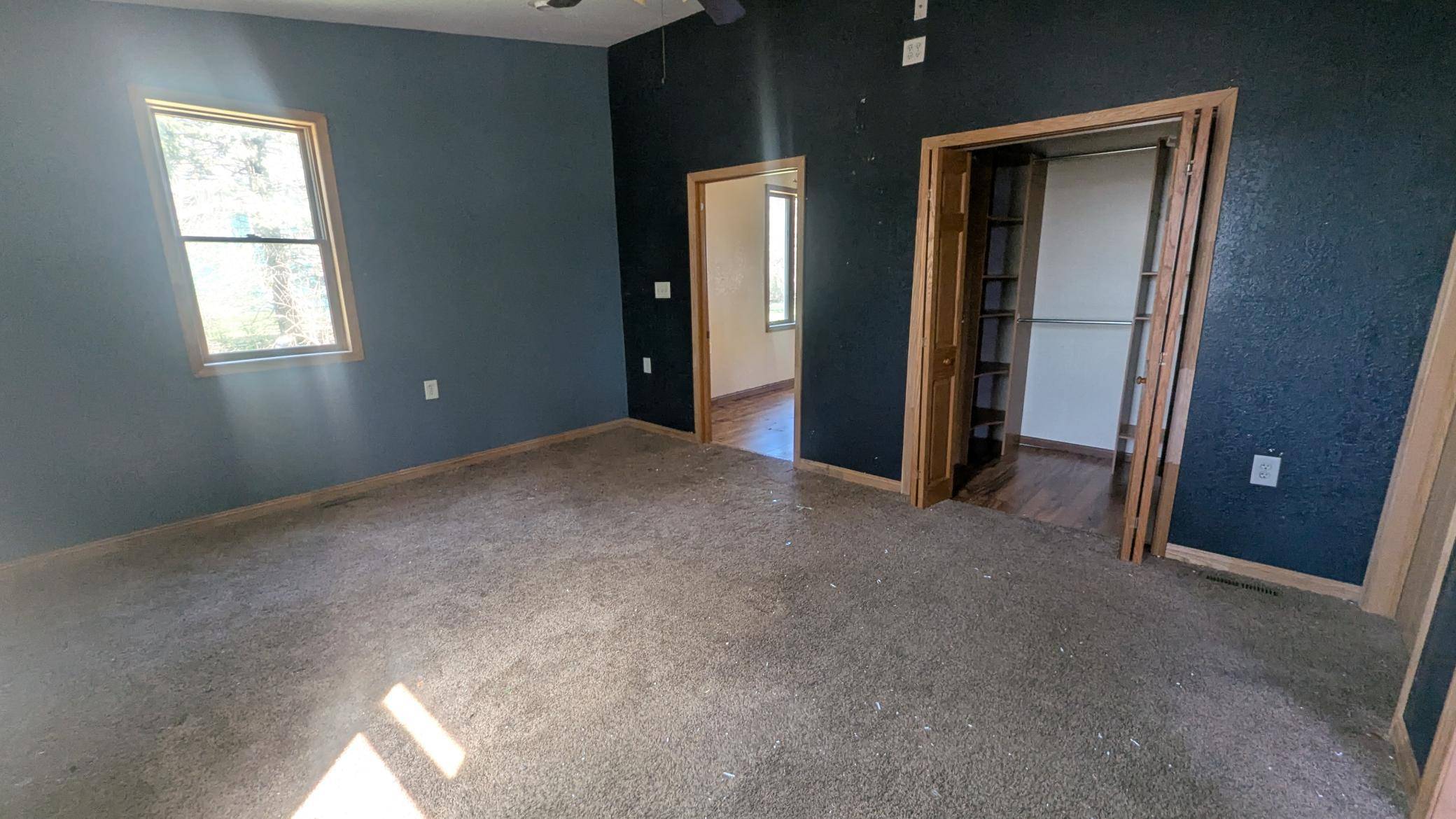 308 Connie LN, Eagle Lake, MN 56024