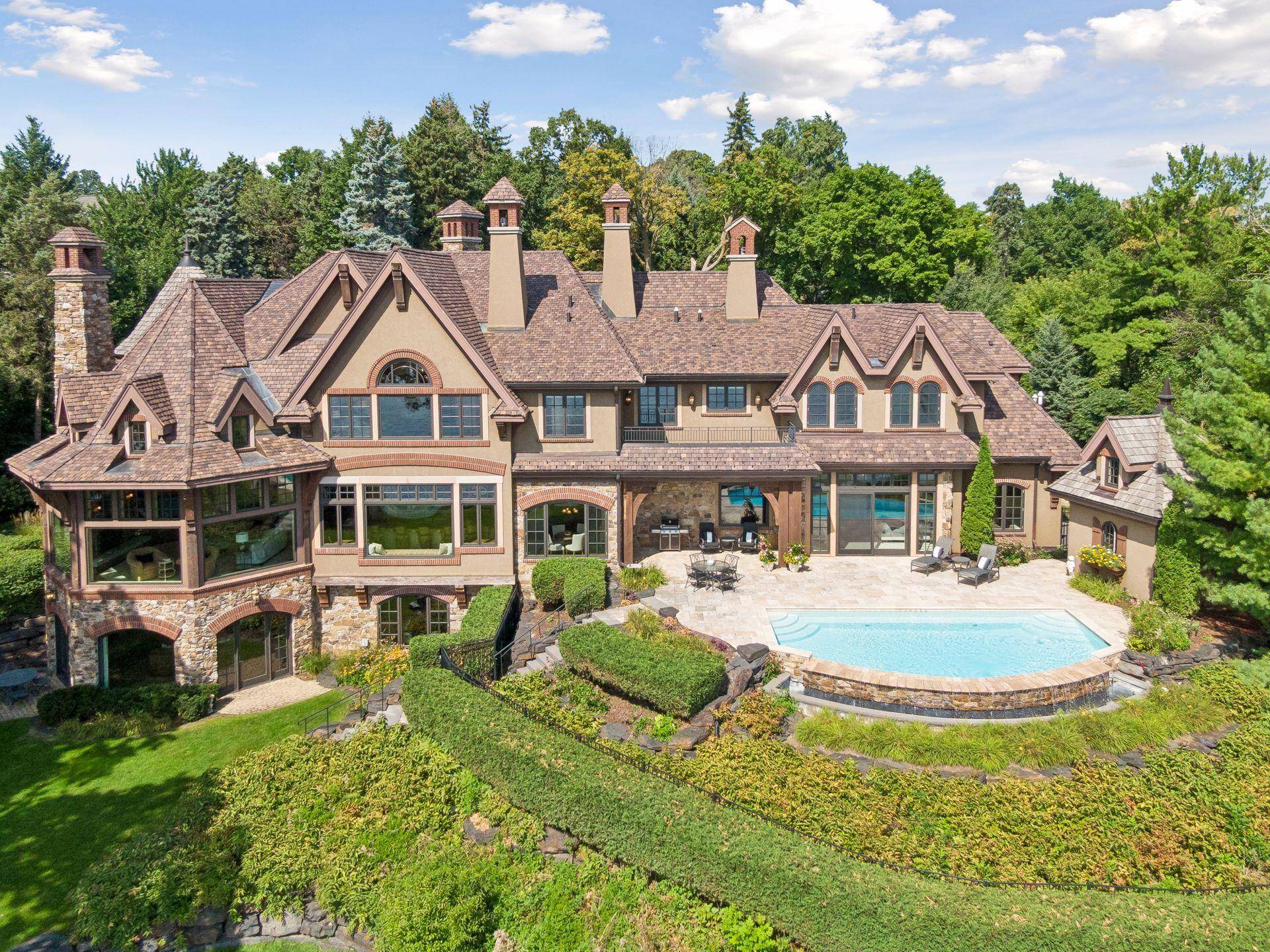 358 Ferndale RD S, Wayzata, MN 55391