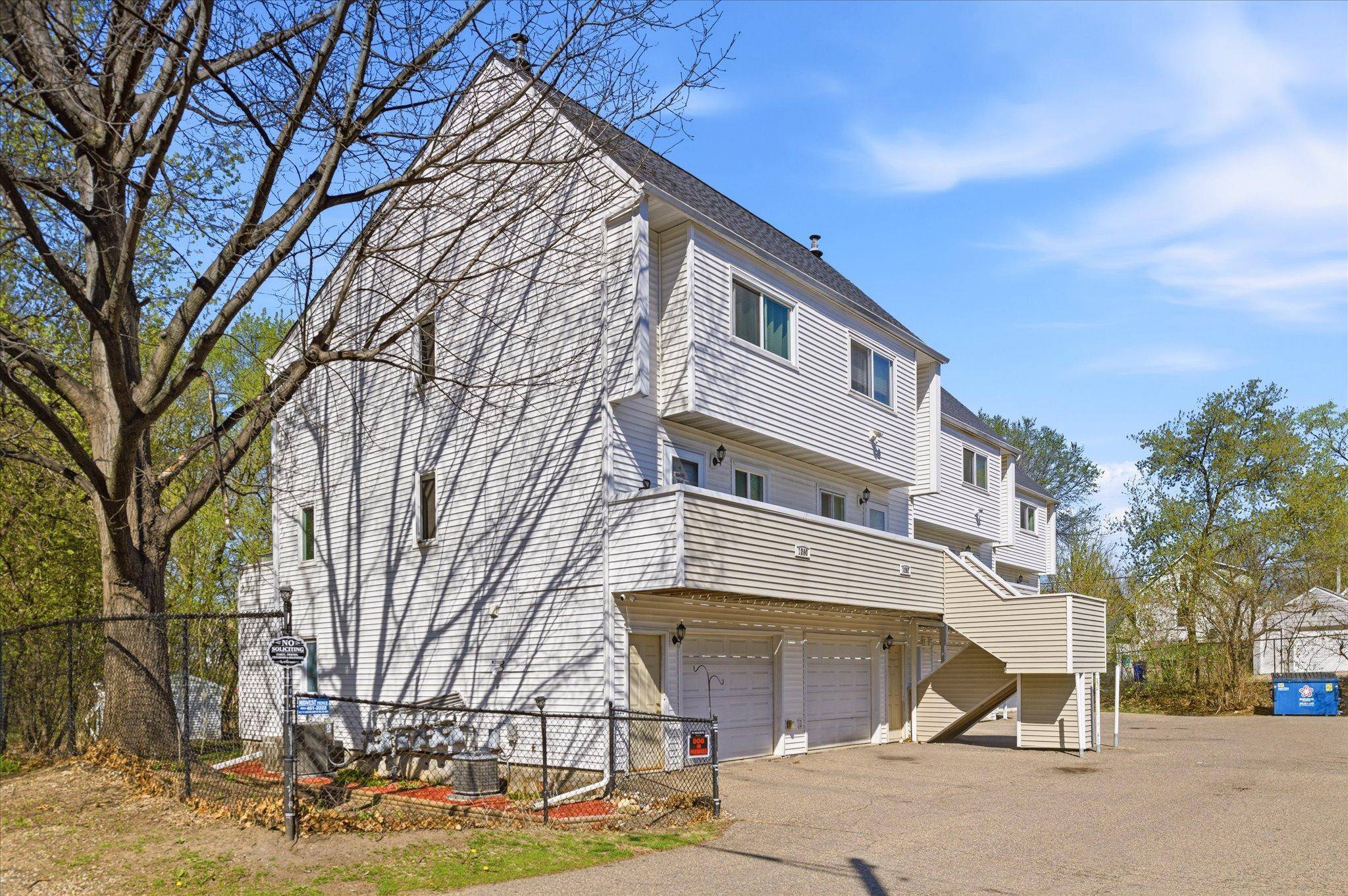 1260 Virginia ST, Saint Paul, MN 55117