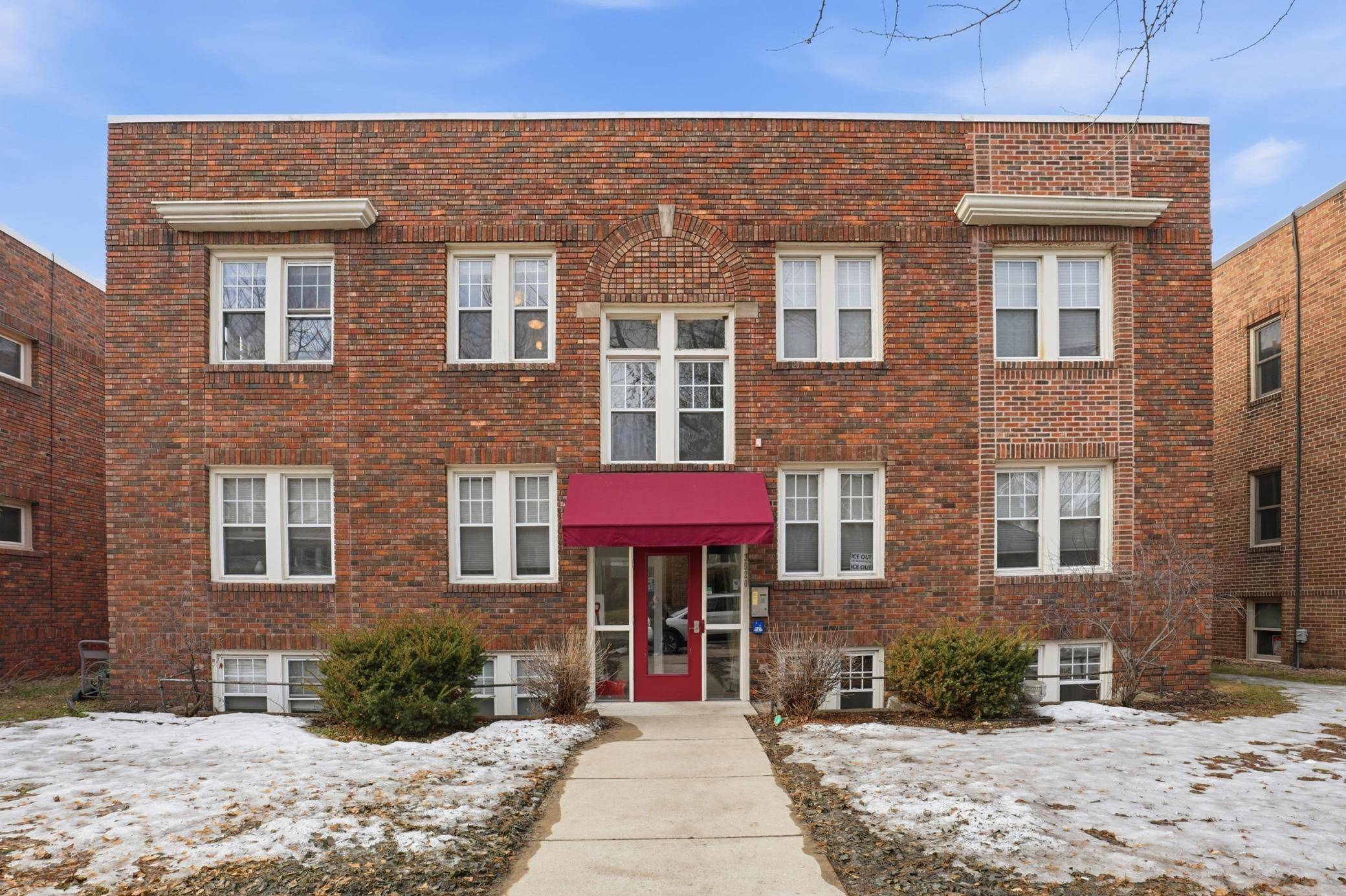3520 Emerson AVE S #202, Minneapolis, MN 55408