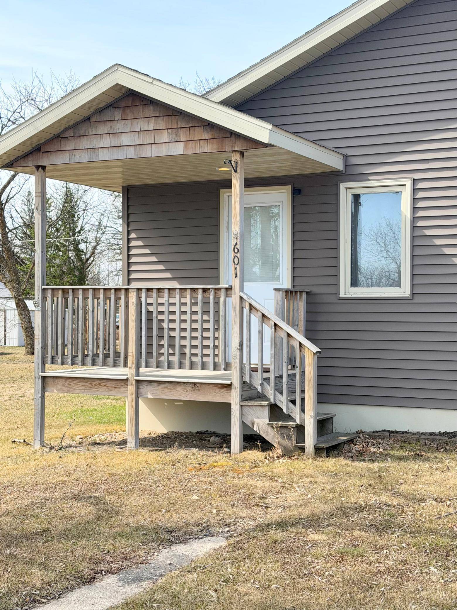 601 Main ST S, Karlstad, MN 56732