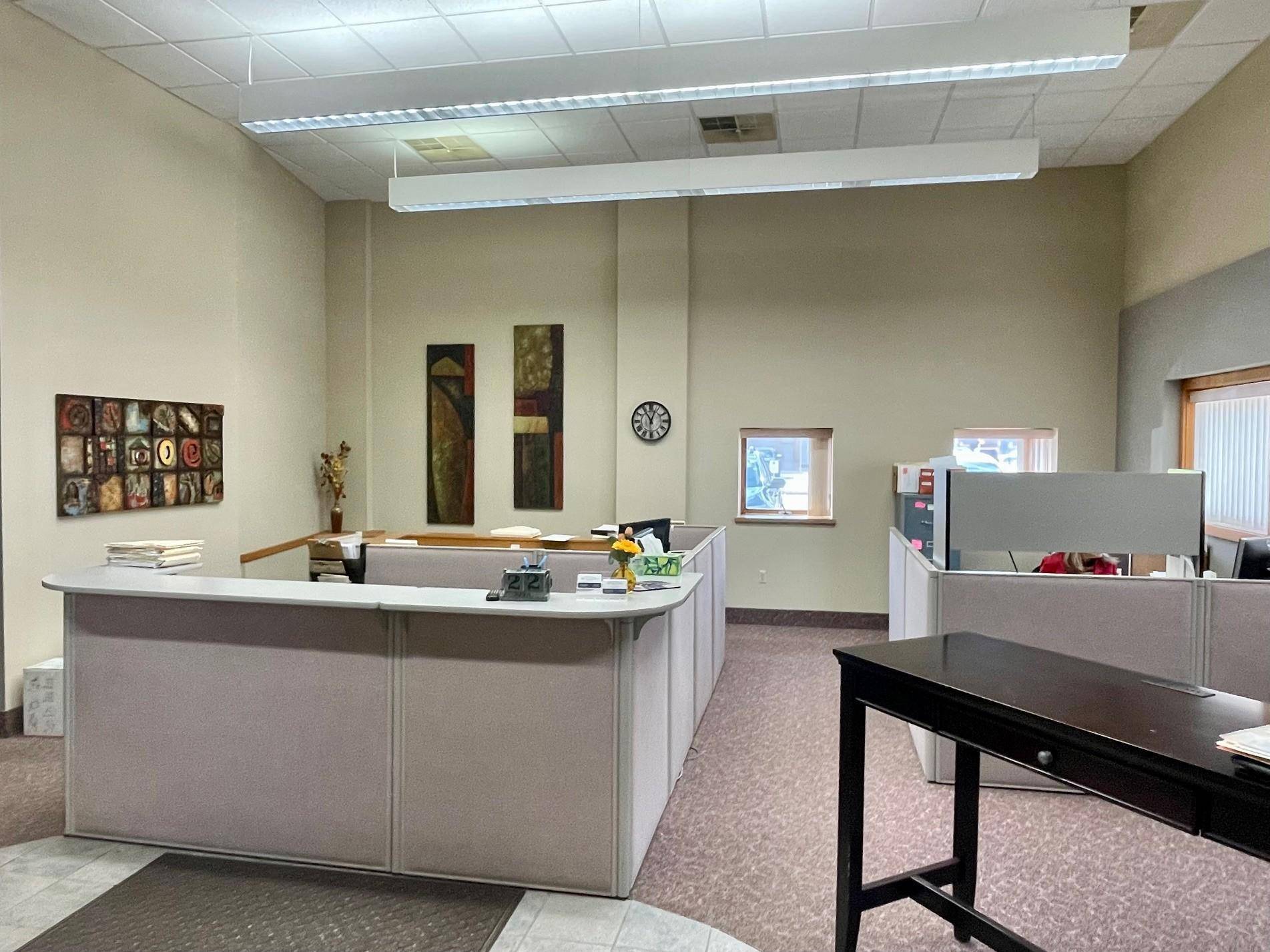 108 & 110 N Main ST, Austin, MN 55912