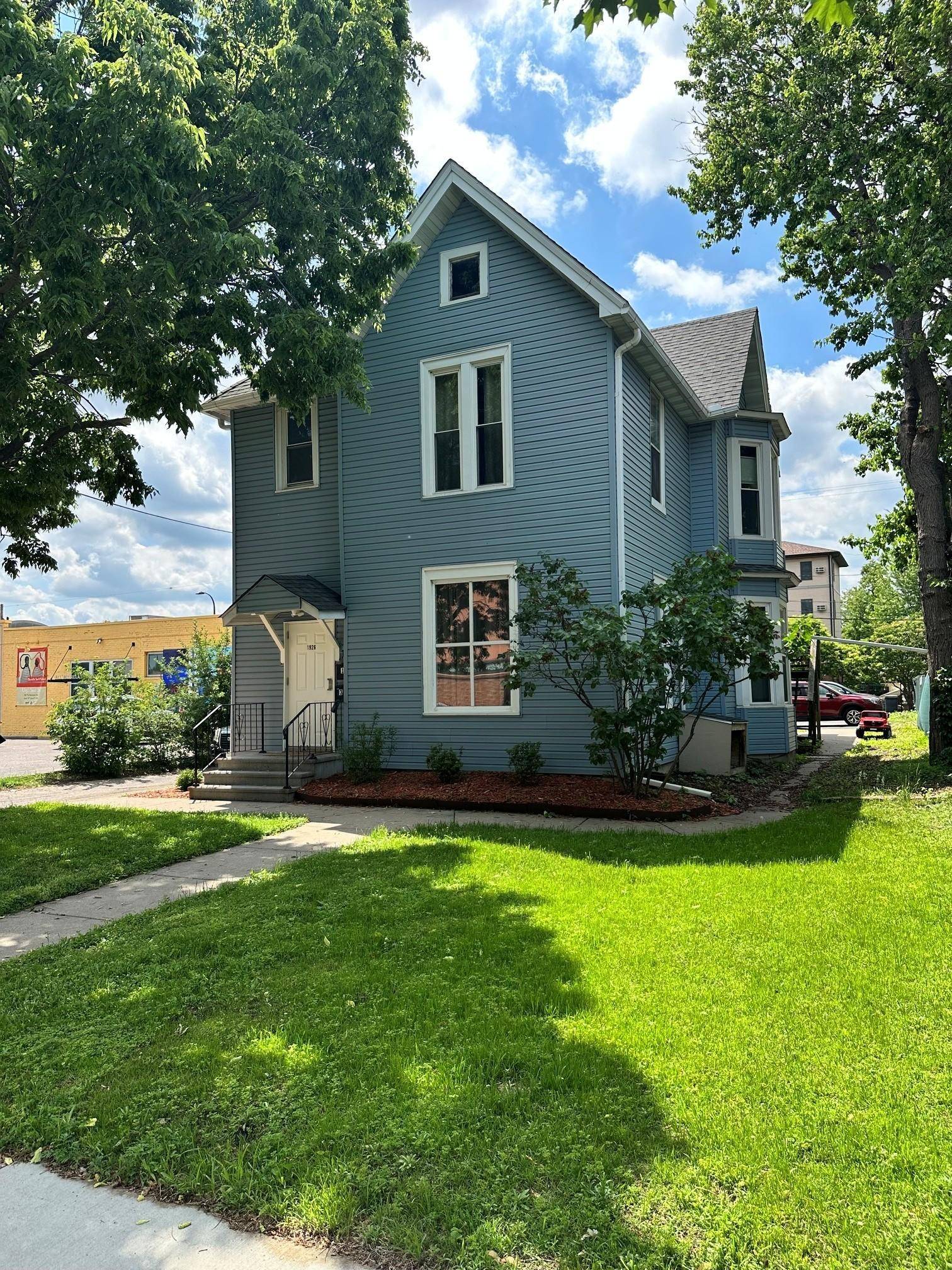 1926 15th AVE S, Minneapolis, MN 55404